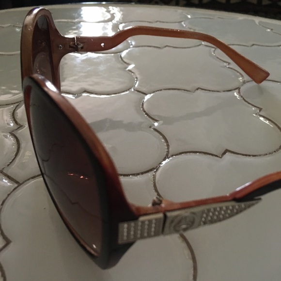 Brown oversized sunglasses Sunnies Shades - Picture 5 of 7